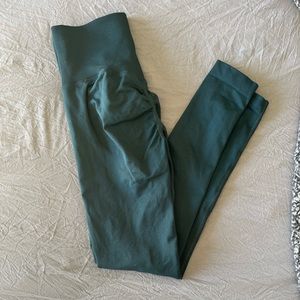 Dark Green compression/ scrunch seamless high waist leggings